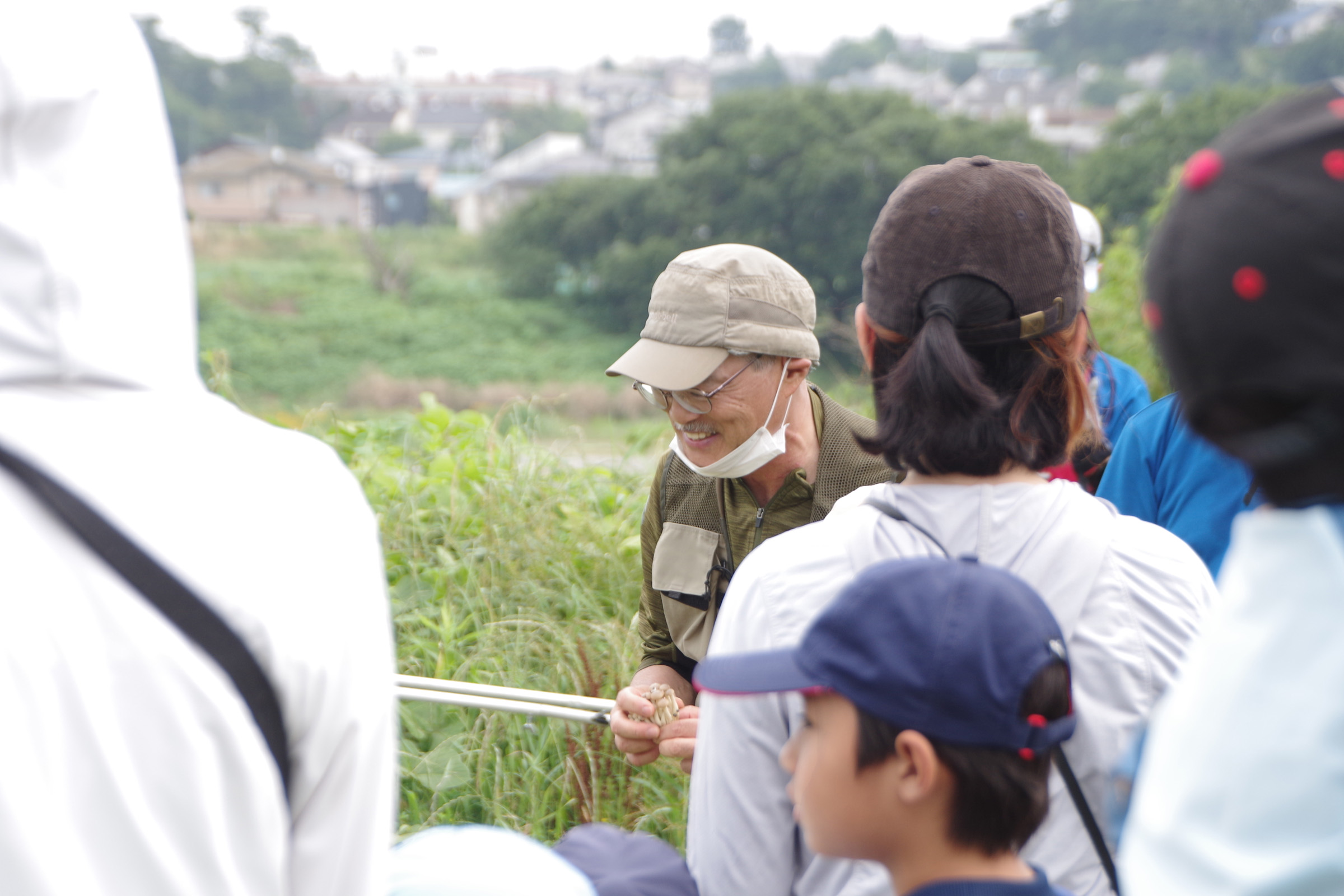 『川の生きもの観察会(ガサガサ)』