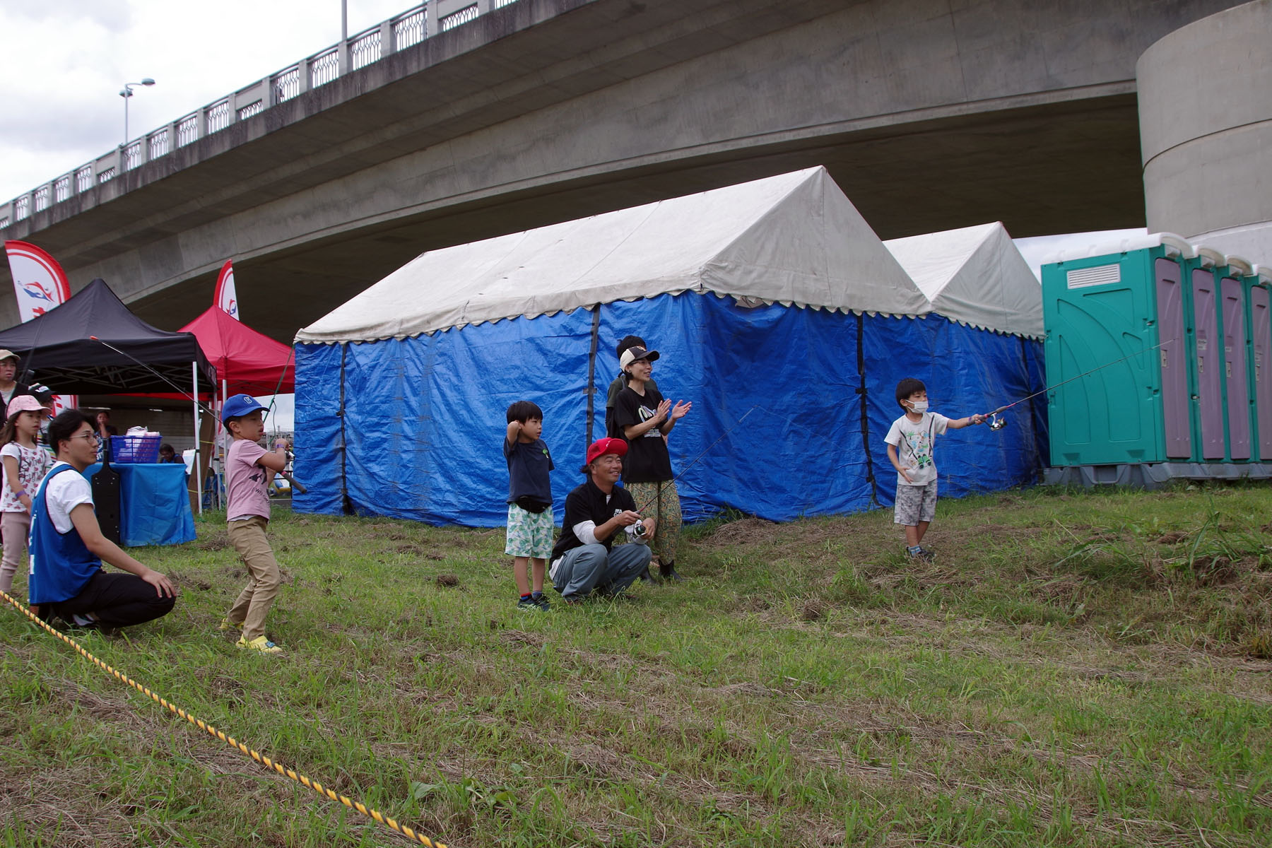 『丸子の渡し祭り』